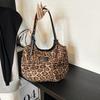 Сегодняшняя популярная ретро леопардовая большая сумка женская новая осенняя модная универсальная дорожная сумка-тоут на плечо