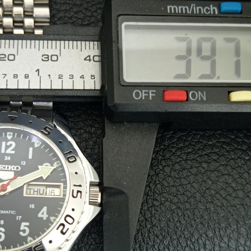 ВИНТАЖНЫЕ ОТРЕМОНТИРОВАННЫЕ МУЖСКИЕ АВТОМАТИЧЕСКИЕ ЧАСЫ SEIKO 5 ЯПОНИЯ СИНЕГО ЦВЕТА ДИСКА a442113-4