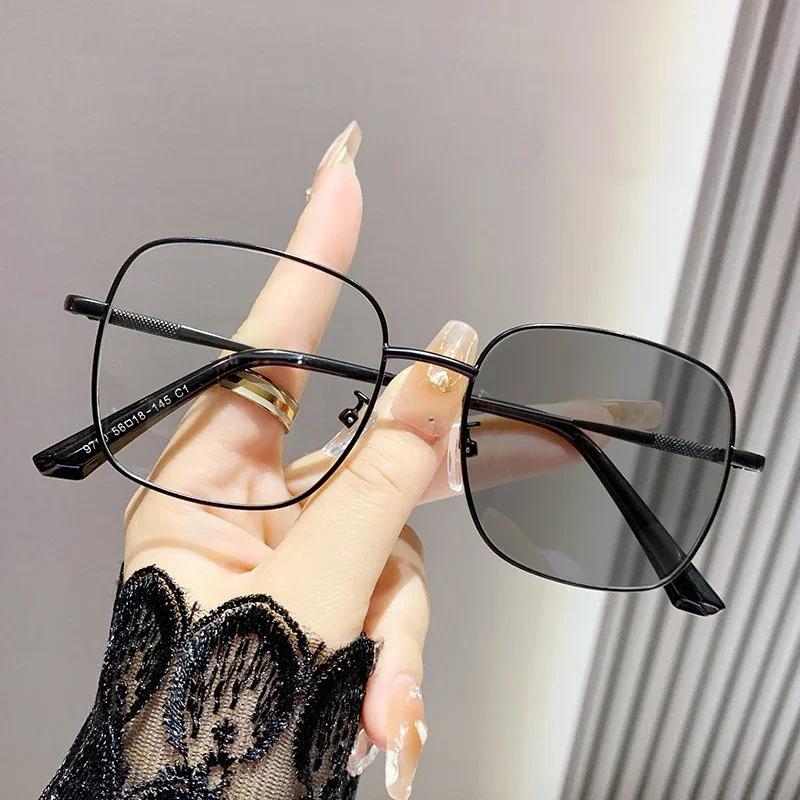 Large Frame Metal Near Sight Glasses New Photochromic Square Myopia Glasses High-End Anti Blue Light Color Changing Glasses