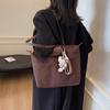 2025 Autumn New Bag Women's Fashion Simple Shoulder Bag Niche Design Casual Trend Large Capacity Tote Bag