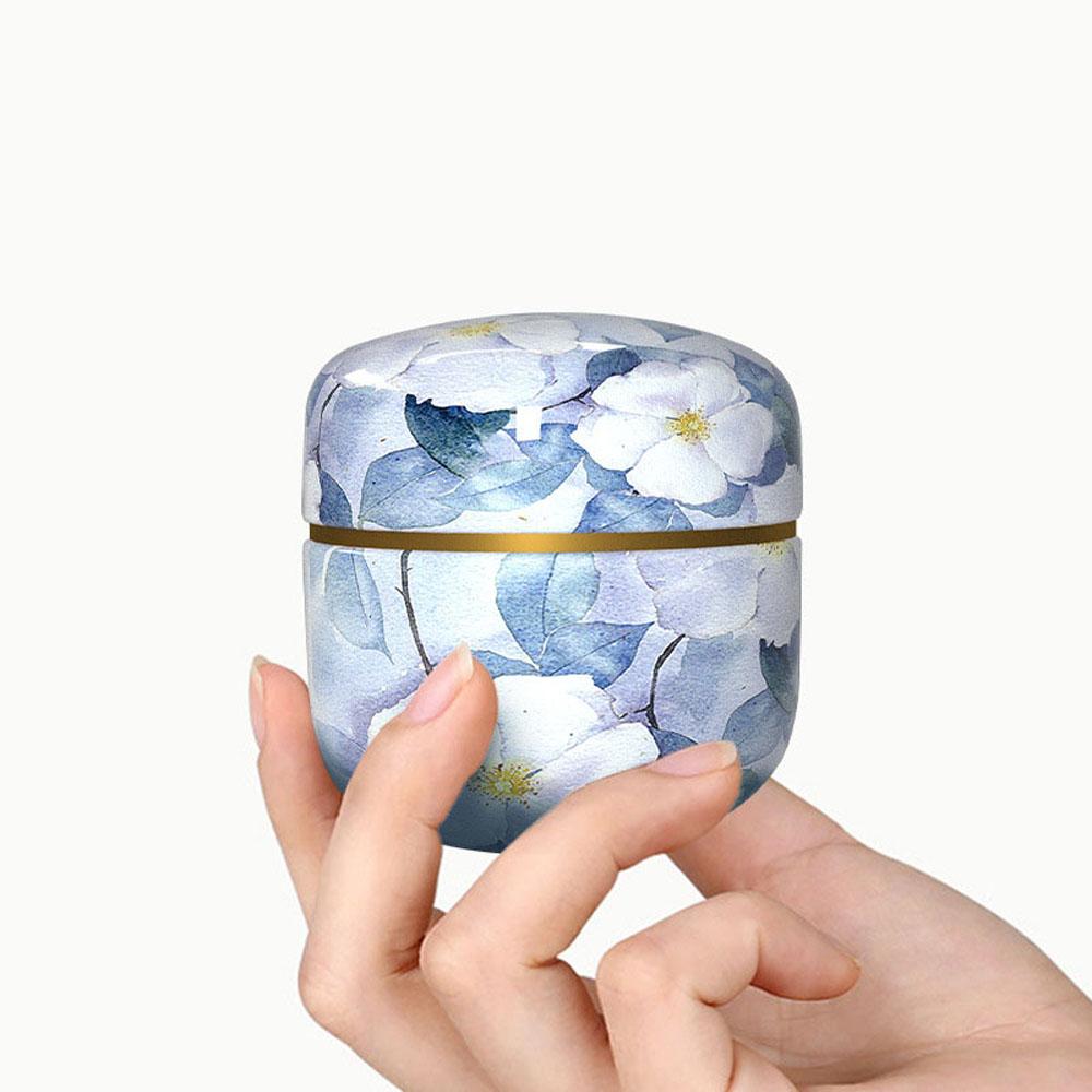Japanese Style Flower Portable Mini Small Snacks Candy Tin Plate Canister Tea Cans Containers Packaging Box Storage Box