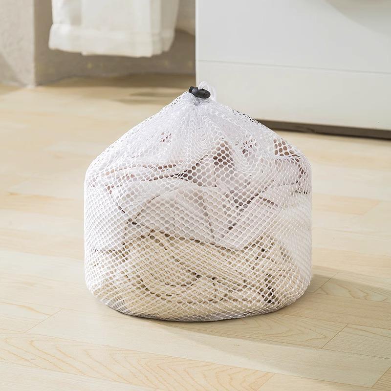 Мешок для белья с завязкой и мелкой и крупной сеткой для бюстгальтеров