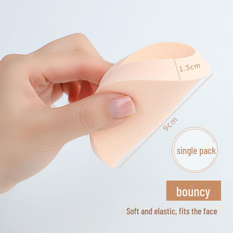 Dual-Use Makeup Powder Puff: Large, Round, White Puff for Wet/Dry Application, No Residue. Ideal for Studio Makeup Artists.