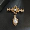 Ретро Барочный Крест Ажурная Жемчужная Брошь Изысканный Сапфировый Подвесок Брошь на Воротник Пальто Корсажная Булавка для Женщин