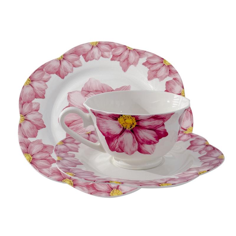 Изысканные высококачественные чашки для послеобеденного чая, ретро керамические кофейные чашки и блюдца с высокой стоимостью, дизайнерский стиль, нишевый фестиваль для девушек