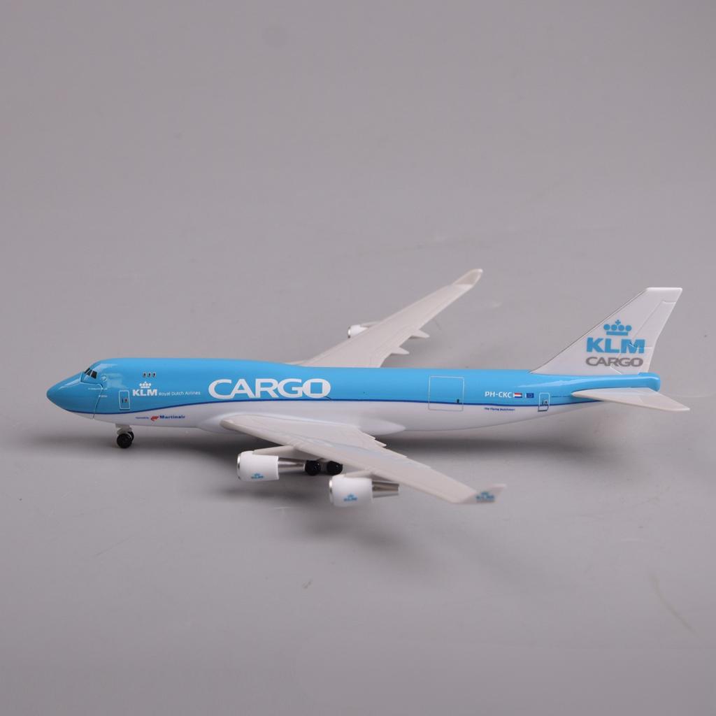 20 см KLM B747 Грузовой Самолет Модель Игрушка Набор Кабина Дверь Открывающаяся со Стендом и Колесами для Демонстрации Коллекции или Подарка Взрослому