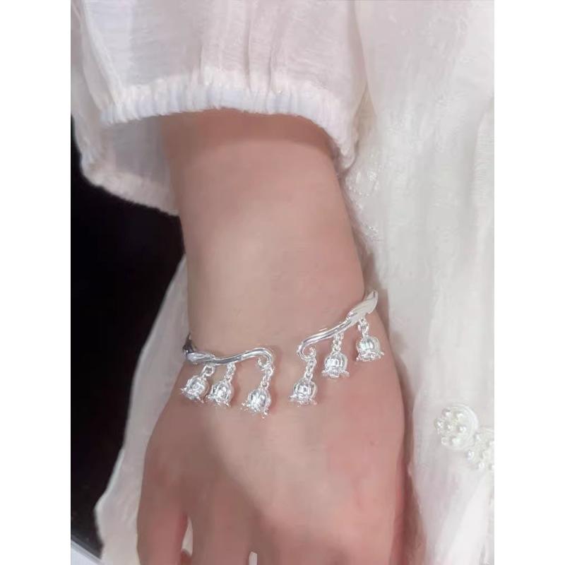 Серебряный браслет 9999 года с колокольчиком и орхидеей. Твердый открытый браслет. Браслет в молодом китайском стиле для подруги на День святого Валентина.