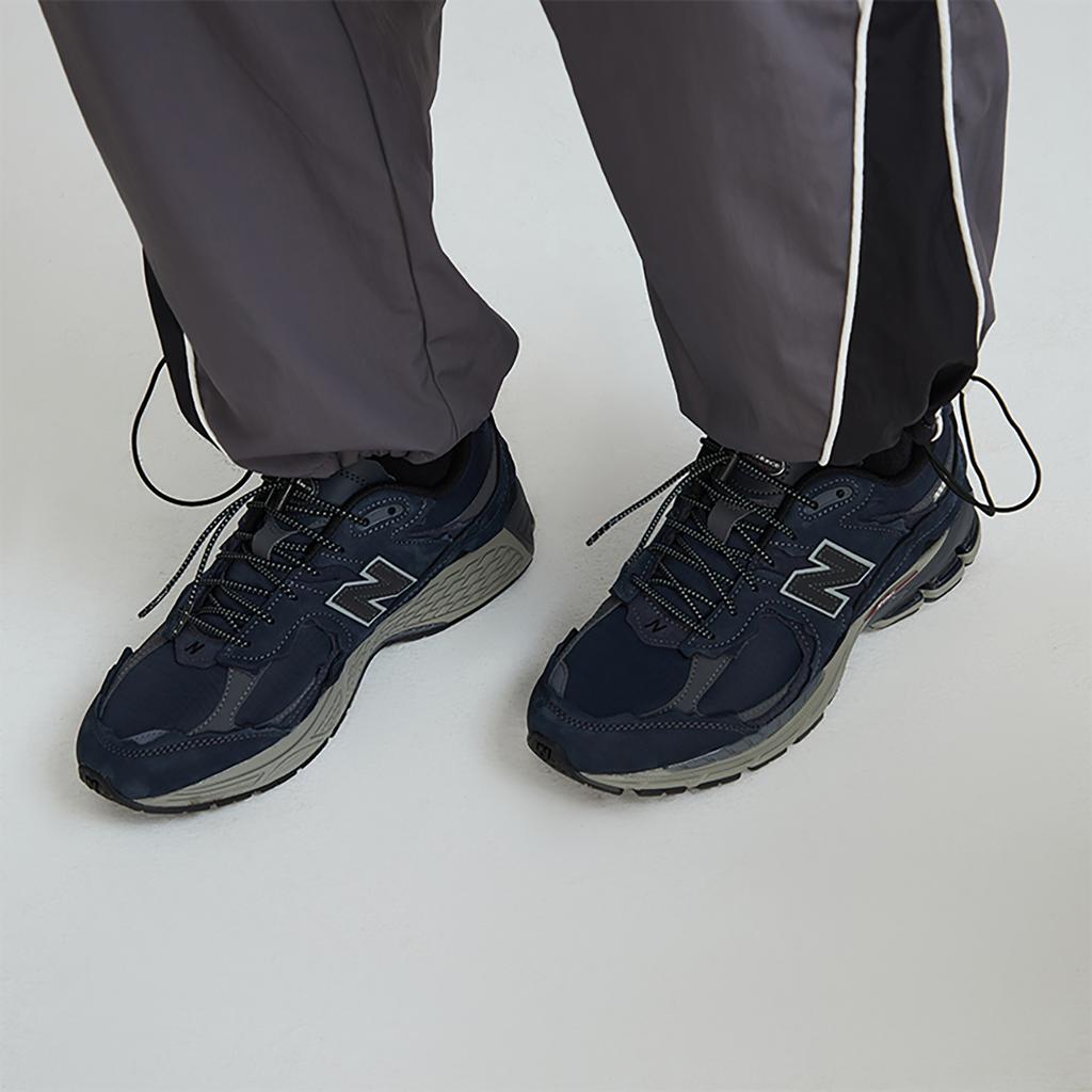 New Balance 2002R Protection Pack — кроссовки унисекс Eclipse Blue Magnet Black M2002RDO