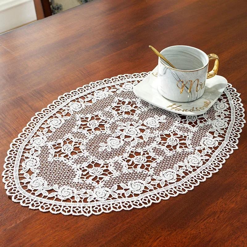 Lace Table Runner Luxury White Wedding Place Tables Runner Home Table Embroidery Hollow Romance TableCover Table Mat Decoration