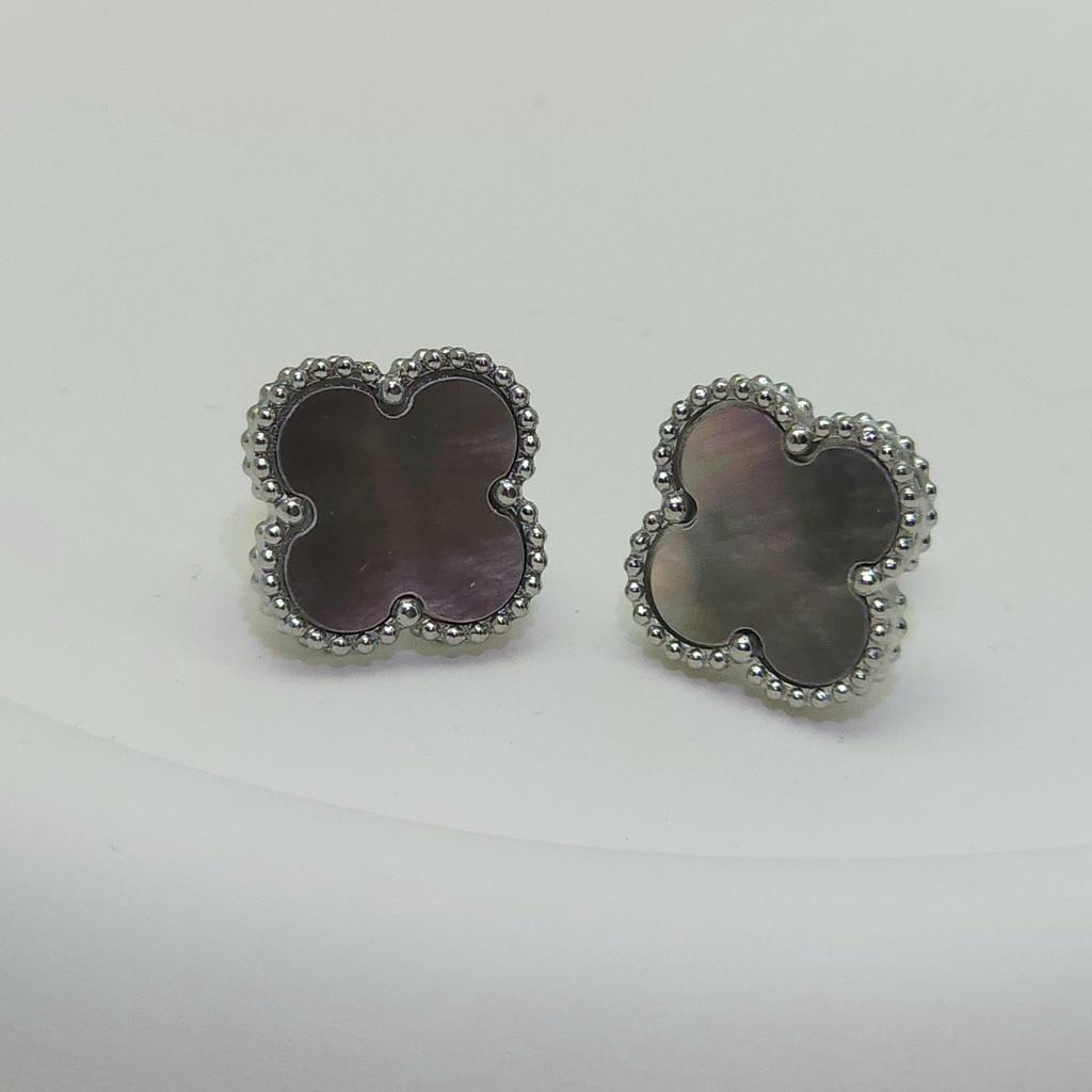 Высококачественная титановая сталь Натуральный перламутр Четырехлистный клевер Серьги для женщин 18K Модные Премиальные серьги