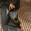 Бруклинский ретро-шик: Универсальная женская сумка через плечо и подмышку