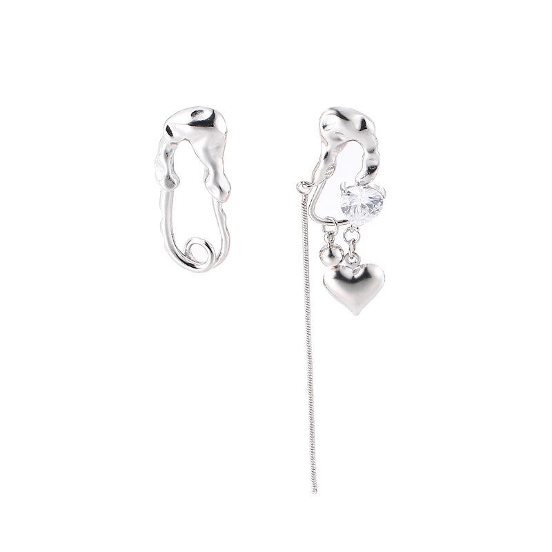 Плиссированные серьги-булавки Love, асимметричные серьги с длинной кисточкой, креативные серьги-скрепки в виде шариков, бриллиантовые серьги-преувеличения