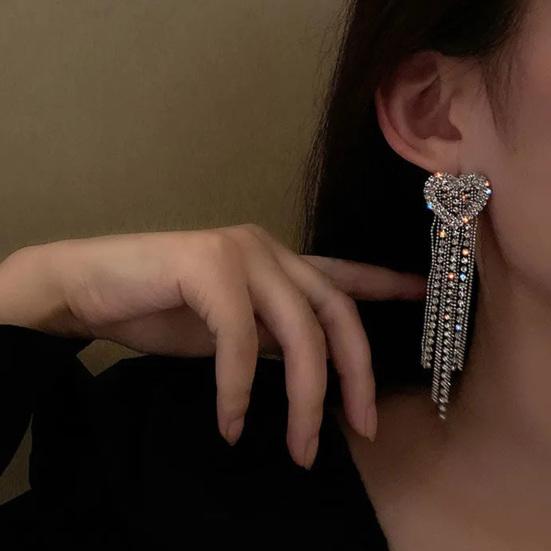 1 пара женских висячих сережек в форме сердца, ювелирные изделия со стразами, универсальные серьги-гвоздики с кисточками