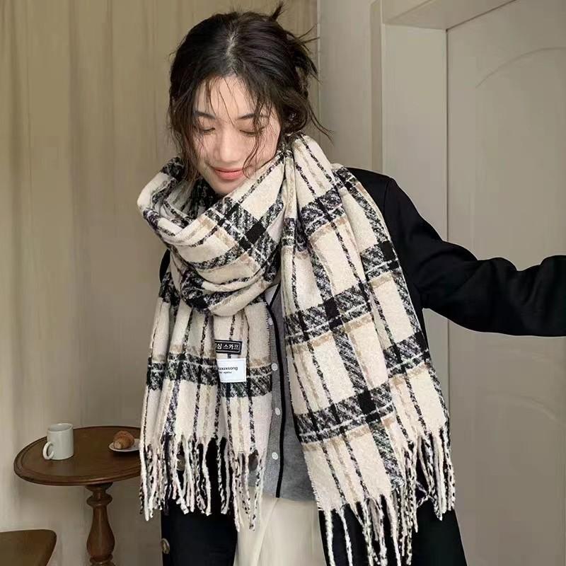 New plaid tassel scarf for women, autumn/winter Korean style versatile vintage thickened warm student scarf shawl trendy