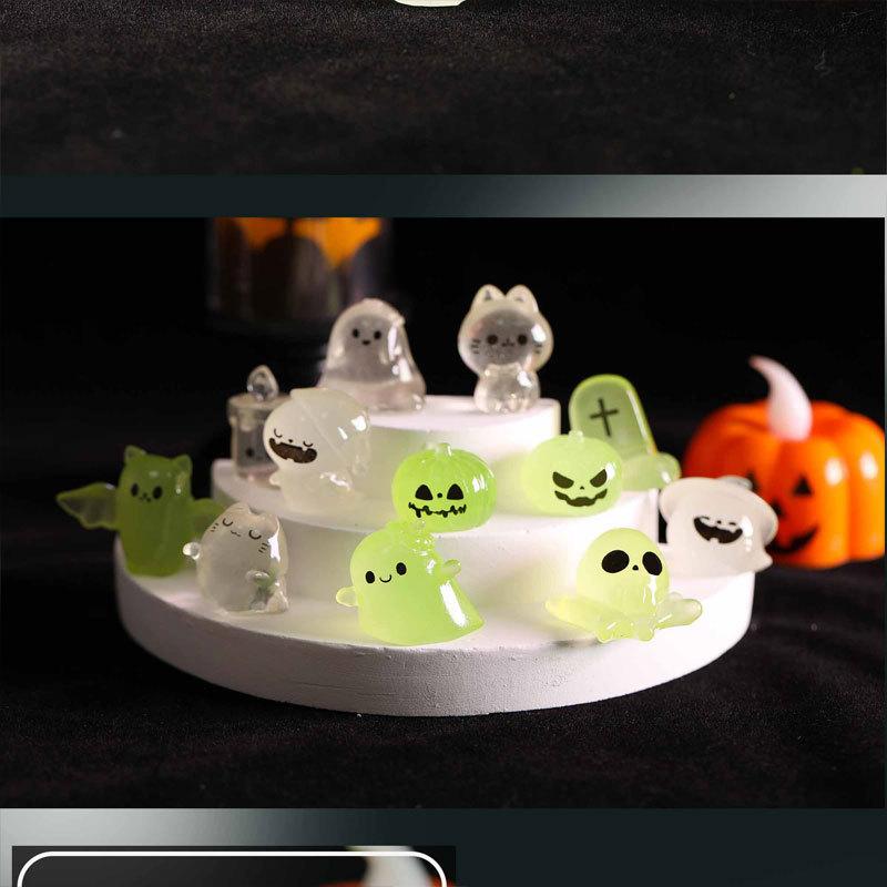 12 шт. Мини светящиеся фигурки, мини-кошки, призраки, тыквы, черепа летучей мыши, свечи, светящиеся в темноте, микропейзажи, миниатюры для праздника Хэллоуин