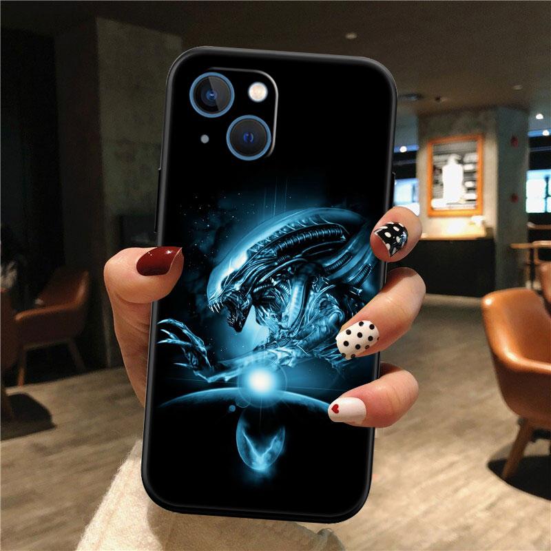 Aliens vs Predator Xenomorph Shell Phone Case for Samsung Galaxy Note 10 20 S23 S24 S25 Ultra FE Plus Edge Lite A02S A35 A07 A17