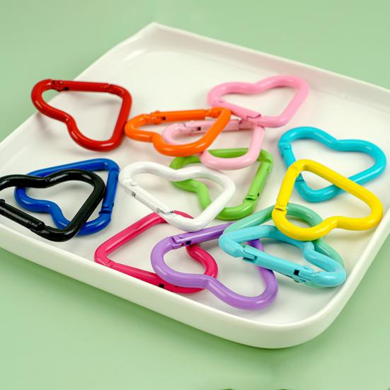 12 шт. карабинов в форме сердца, прочный сплав, брелок, зажим, пружинный крючок, пряжка для рюкзака, бутылка для воды, аксессуары для кемпинга на открытом воздухе