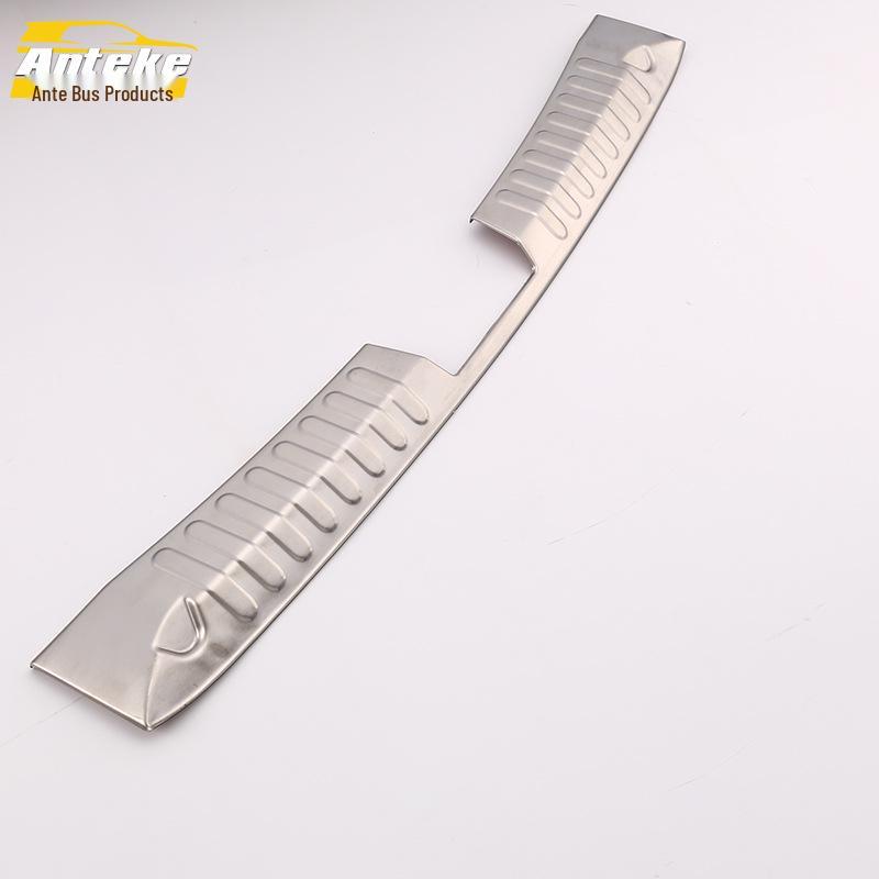 Stainless Steel Rear Guard Plate for Besturn 16 B50 Models: Trunk Protection & Decoration