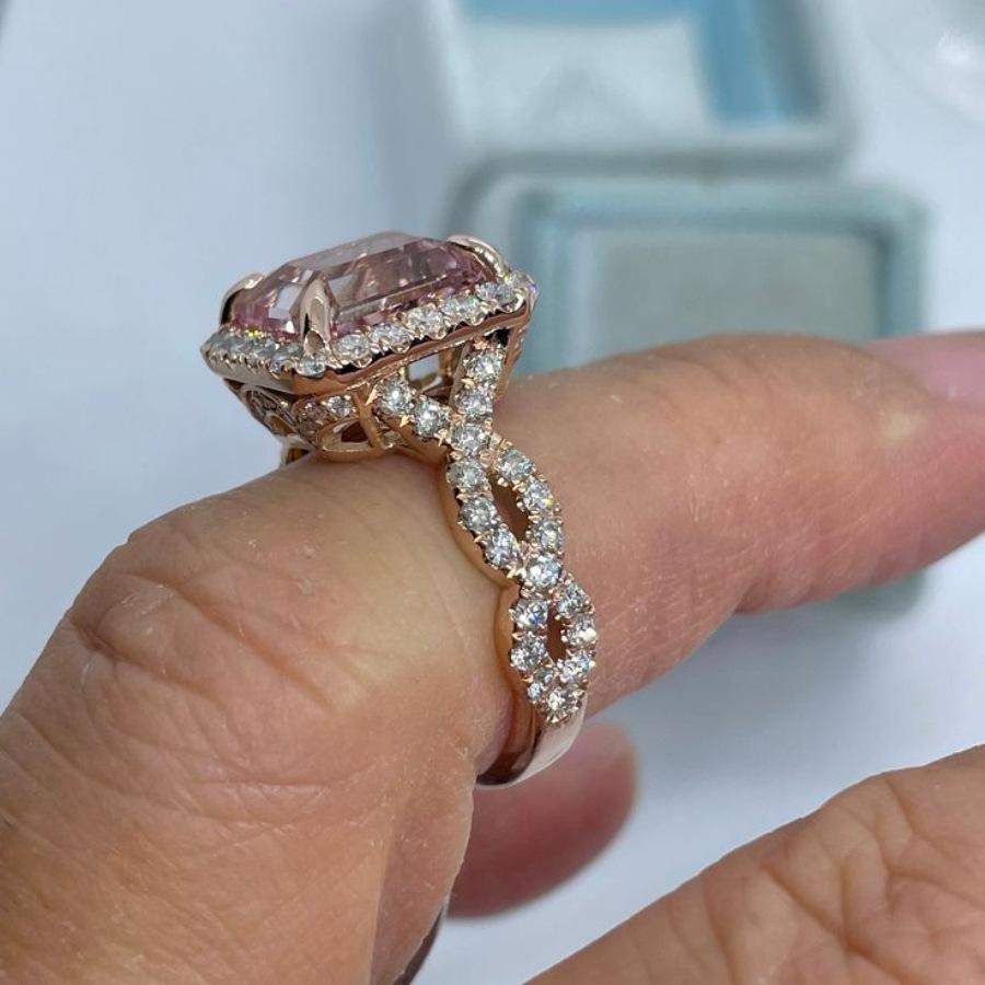 Gorgeous Rose Gold Color Inlaid Champagne CZ Women's Ring Square Design Daily Wear Party Jewelry