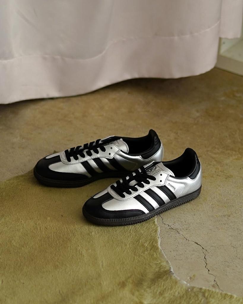 Adidas Оригиналы Samba OG Серебристо-коричневый Originals SAMBA OG KI8464 кроссовка Металлик/Основной черный/Темный СЕРЕБРИСТЫЙ МЕТАЛЛИК/ЧЕРНЫЙ/ТЕМНО-КОРИЧНЕВЫЙ (Японский размер, взрослый, числовой,