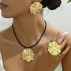 Vintage Women's Stud Earrings Necklace Set, Pleated Pattern Flower Ring, Versatile Long Collarbone Chain.