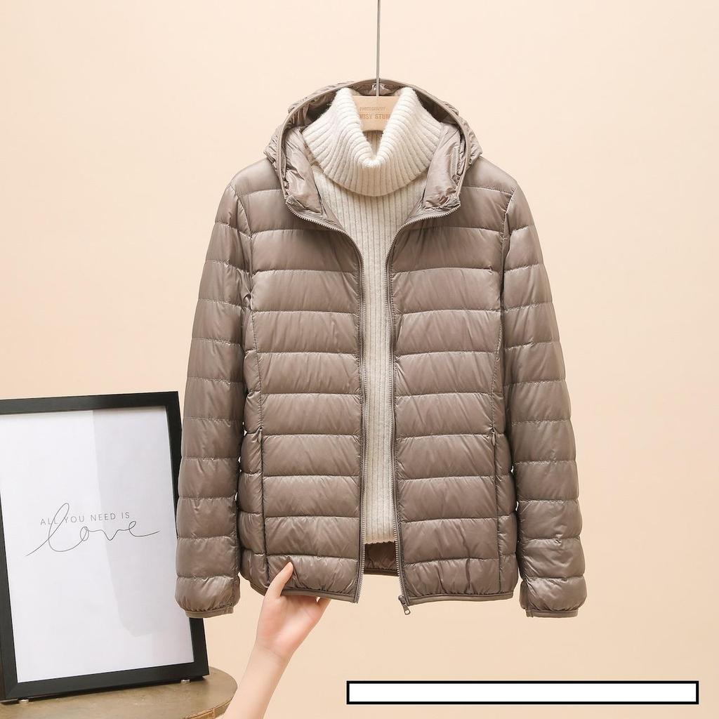 Fashion Female Cold Jacket Women Winter Light White Duck Down Jacket Slim Puffer Jacket Portable Windproof Down Coat