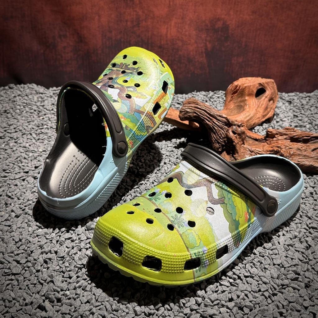 Cool Cartoon Graffiti Clogs – Unisex Couple Beach Sandals, Soft Sole Breathable Hollow Shoes
