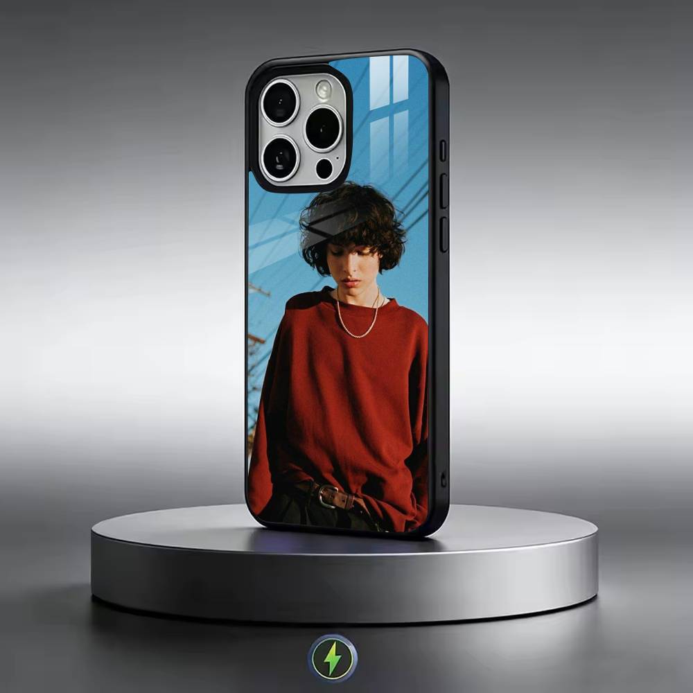 Финн В-Вульфхард А-Актер Чехол для телефона для iPhone 17, 16, 15, 14, 13, 12, 11 Plus, Pro Магнитный с беспроводной зарядкой Magsafe