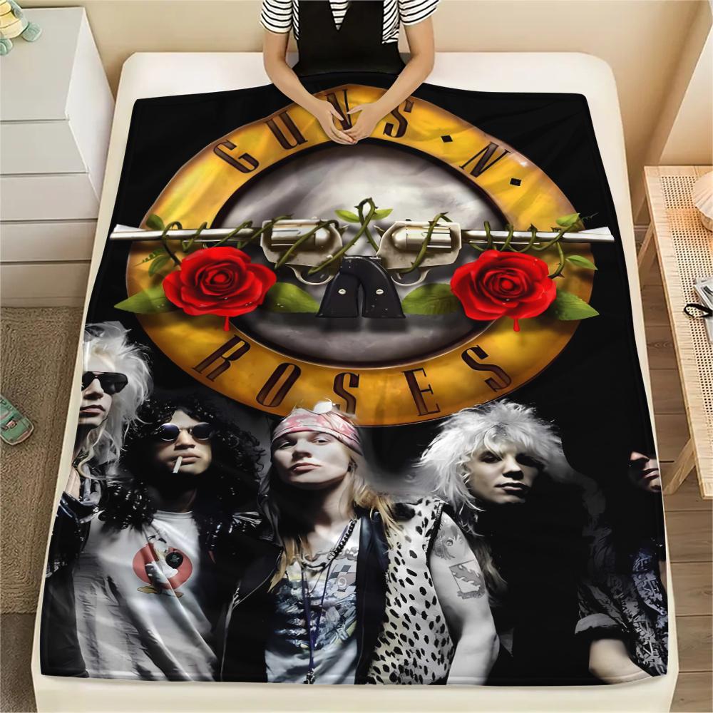 1 шт. Фланелевое одеяло с принтом Guns&Roses, Высокое качество, Удобное для всех сезонов, Декор для дома, Тепло и уют, Идеально для подарков