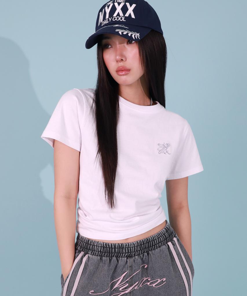 NYXX Emblem Logo Tee White