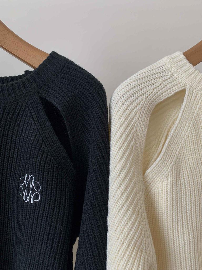 Black Off-Shoulder Embroidered Knit Sweater for Women - New Autumn 2023 Korean Style.