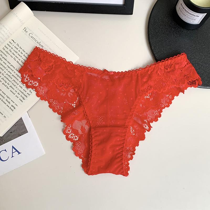 Half Hip Comfortable and Sexy Thong Panties Hot Lace Low Waist Triangle Women's Panties