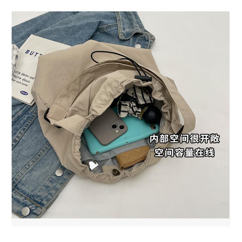 IELGY Large Capacity Casual Nylon Cross-body Commuter Bag