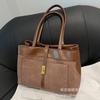 Сумка-тоут премиум-класса большой вместимости для поездок на работу женская 2025 зима новая модная портативная сумка-тоут универсальная ретро сумка через плечо