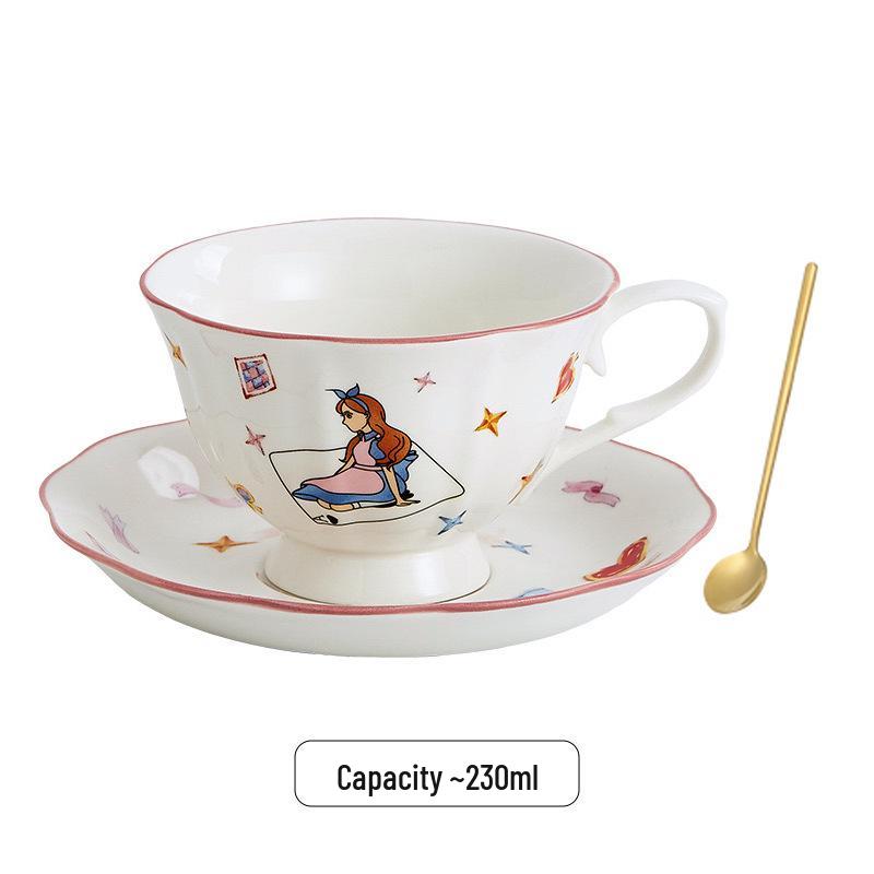 Кофейная чашка Алиса: Женский подарок на Новый год, День рождения, Свадьбу, Новоселье или для послеполуденного чая