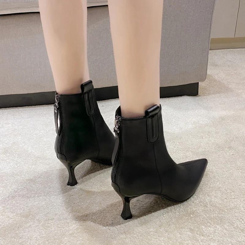 Новые короткие плюшевые зимние сапоги 2024 года, женские остроносые туфли-шпильки, черные, белые, на высоком каблуке, зимние туфли, женские сапоги