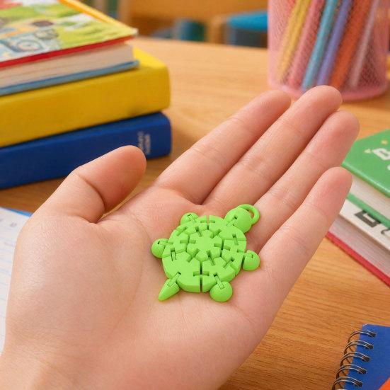 Nostalgie Articulated Turtle Figurine, 3D Printed Cute Tortoise with Movable Joints, Flexible Reptile Toy for Desk, Stress Relief Gift