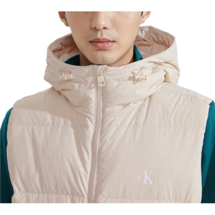 Calvin Klein Мужской минималистичный жилет с капюшоном и принтом из утиного пуха Vests Milk J324344-AFC