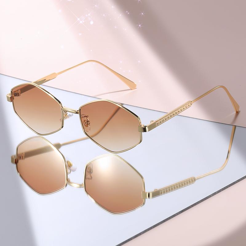 New Shiny Gold Geometric Sunglasses: Gradient Pink Lenses, Retro Octagon Frame for Beach & Fashion Outfits