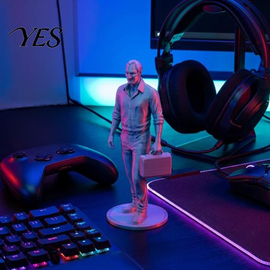 Burr-free Smooth Lines Model Desk Businessman Statue, 3D Printed Office Decor for Men, Space Saving Executive Figurine with Briefcase, Motivational