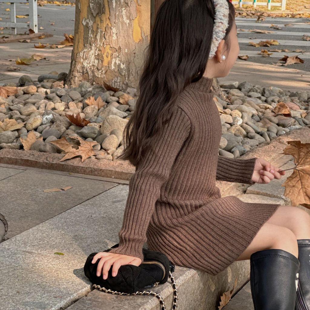 Girls' Autumn/Winter Wool Dress – Soft, Fashionable Mid-Length Knit for Kids