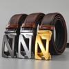 Мужской ремень из натуральной кожи с автоматической пряжкой - 2024 Верхний слой коровьей кожи Деловой стиль для молодежи