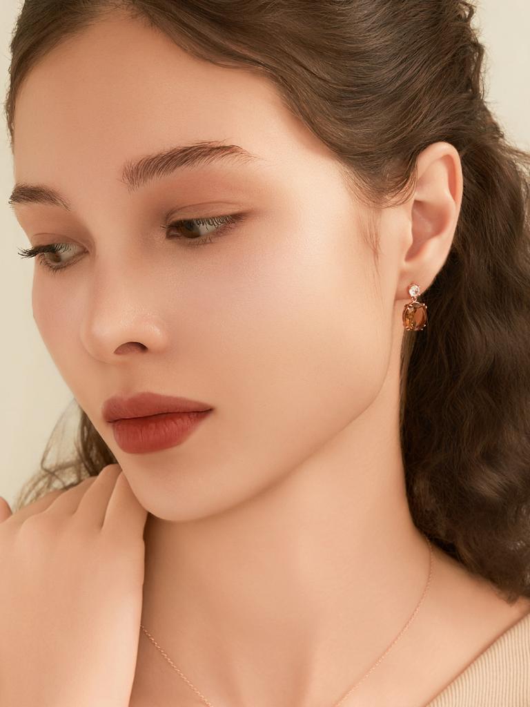 Ellejewelry 14K Gf Смелые серьги-гвоздики с кубическим цирконием Elgpee582