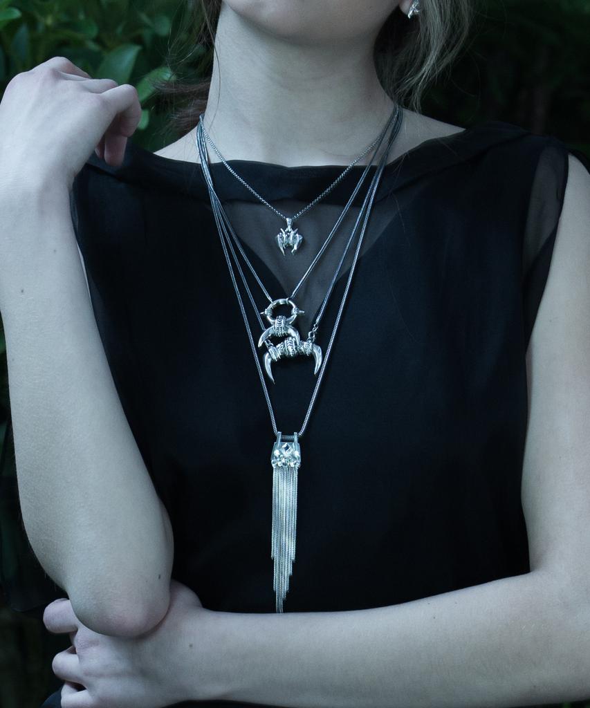 Mezmic Teeth Rolling Necklace