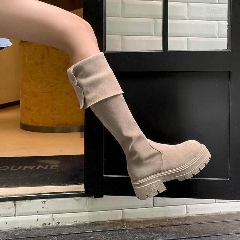 Два носят пушистые высокие сапоги женские замшевые осенне-зимние новые рыцарские сапоги на толстой подошве с широким и узким голенищем ботфорты