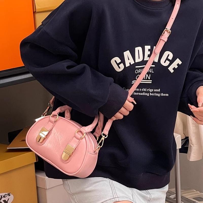 Модная серебряная женская сумка в корейском стиле, новинка 2024 года, модная маленькая кожаная сумка на плечо, повседневная роскошная женская сумка для боулинга