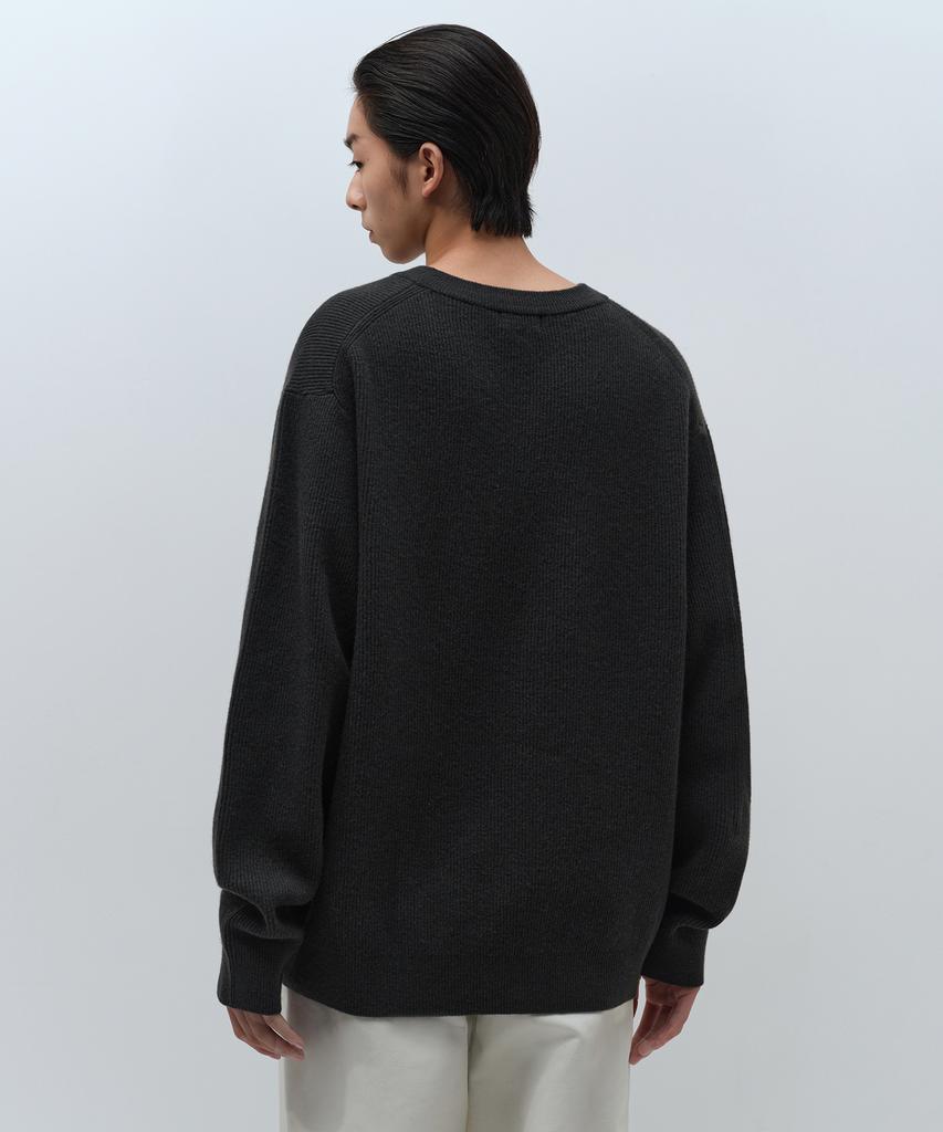 Musinsa Standard [Victoria Wool] Минималистичный вязаный джемпер в рубчик с V-образным вырезом [Темно-серый]