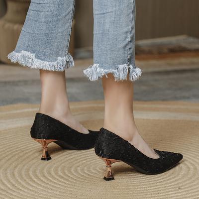 Высокие каблуки шпильки новые остроносые темпераментные черные рабочие туфли женские простые с маленьким каблуком одинарные туфли