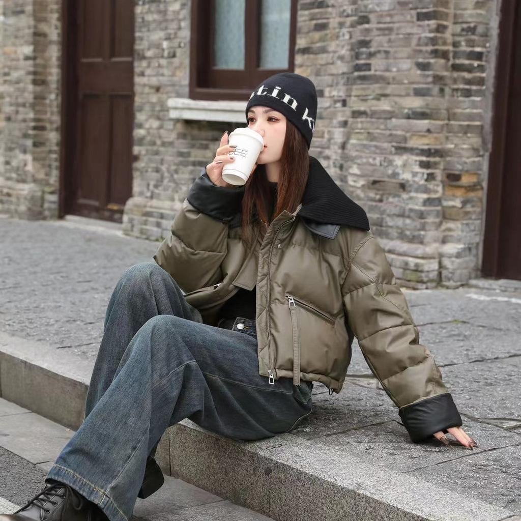 Зимняя новая короткая куртка-пуховик женская утолщенная свободная отворота несъемная 90% белая куртка-пуховик