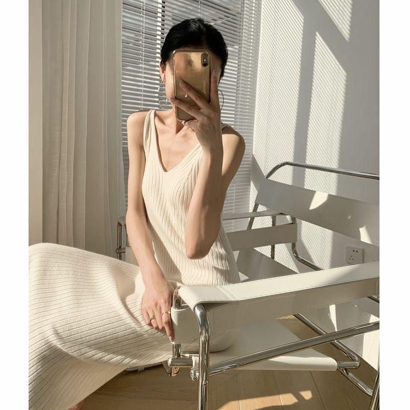 Стильное и шикарное летнее платье - трикотажное облегающее платье на тонких бретельках для женщин